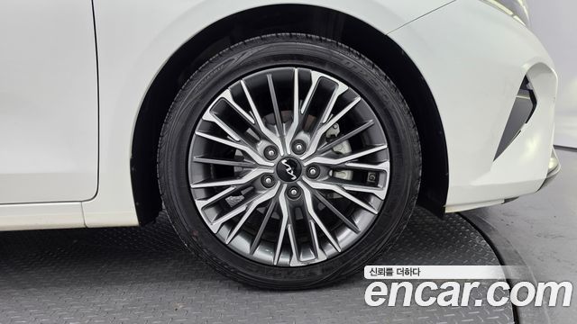 Kia K3 2022 — photo 5