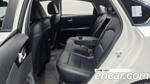 Kia K3 2022 — photo 11