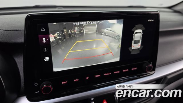 Kia K3 2022 — photo 15