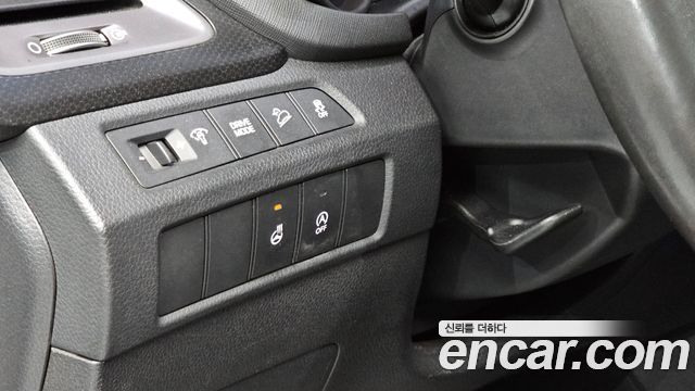 Hyundai Santafe 2016 — photo 13