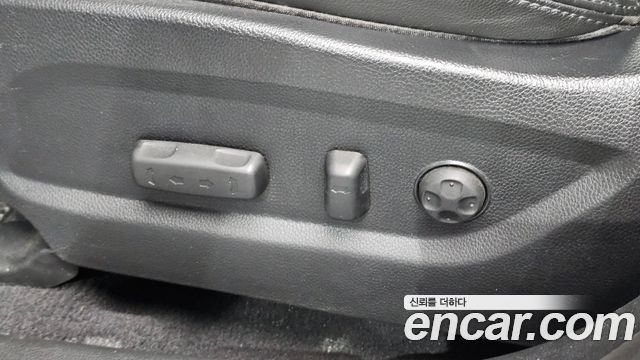 Hyundai Santafe 2016 — photo 17