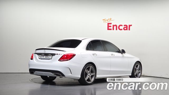 Mercedes-Benz C-Class 2017 — photo 2