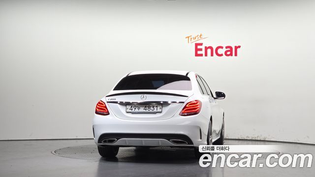 Mercedes-Benz C-Class 2017 — photo 4
