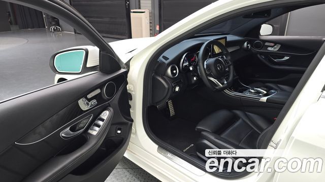 Mercedes-Benz C-Class 2017 — photo 10