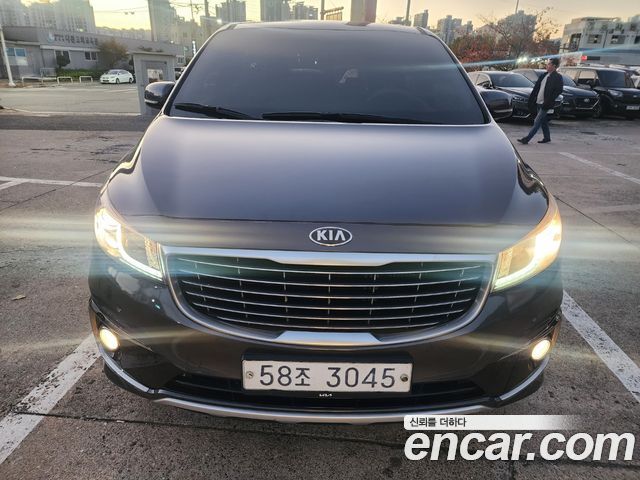 Kia Canival 2017 — photo 2