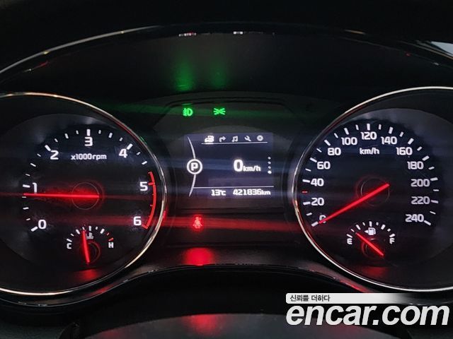 Kia Canival 2017 — photo 7