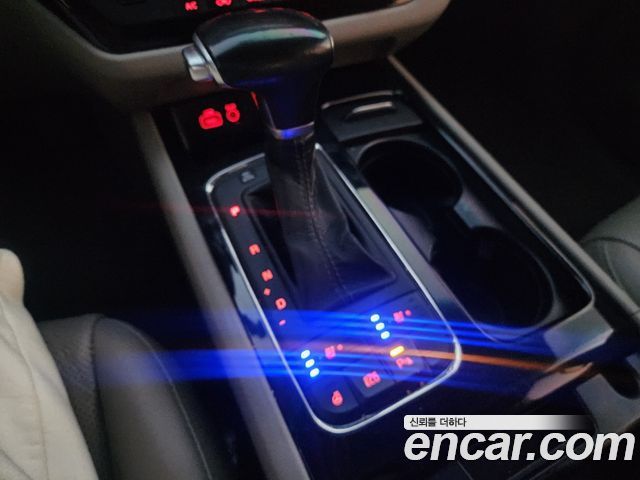 Kia Canival 2017 — photo 12
