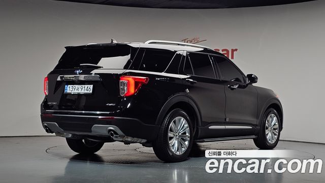 Ford Explorer 2023 — photo 2