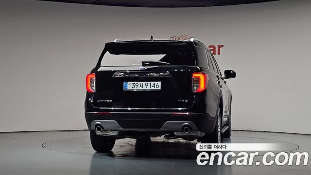 Ford Explorer 2023 — photo 4