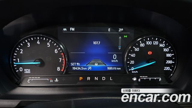 Ford Explorer 2023 — photo 11