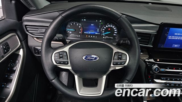 Ford Explorer 2023 — photo 19