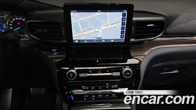 Ford Explorer 2023 — photo 20