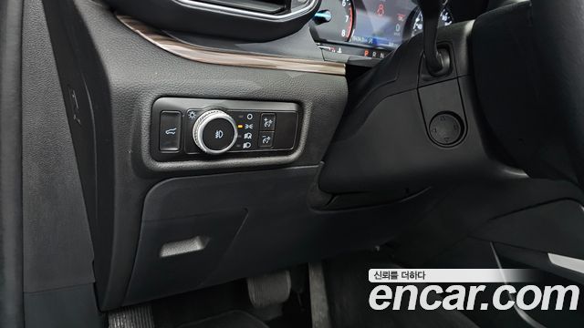 Ford Explorer 2023 — photo 22