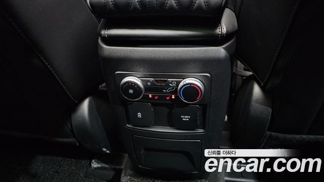 Ford Explorer 2023 — photo 25