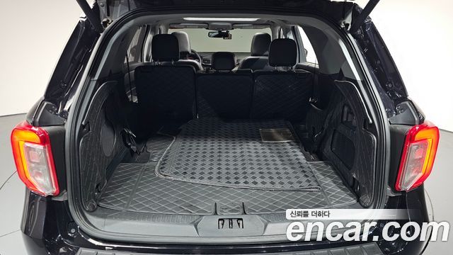 Ford Explorer 2023 — photo 26