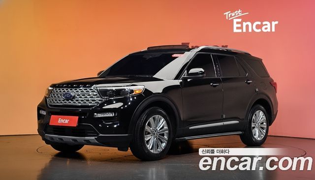 Ford Explorer 2023 — photo 1