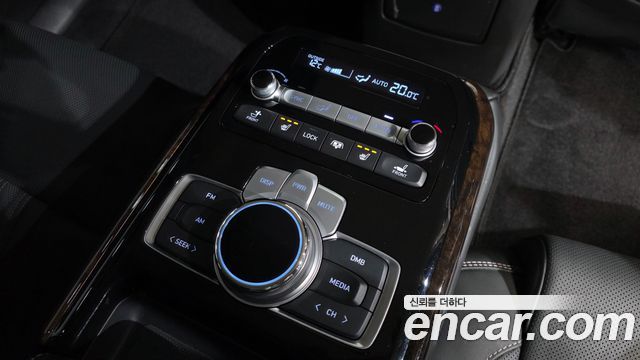 Genesis G90 2021 — photo 25