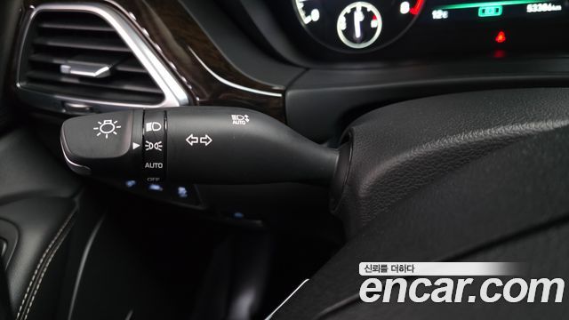 Genesis G90 2021 — photo 32