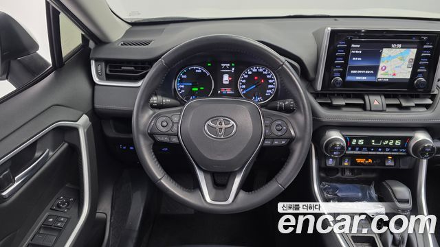 Toyota RAV4 2020 — photo 19