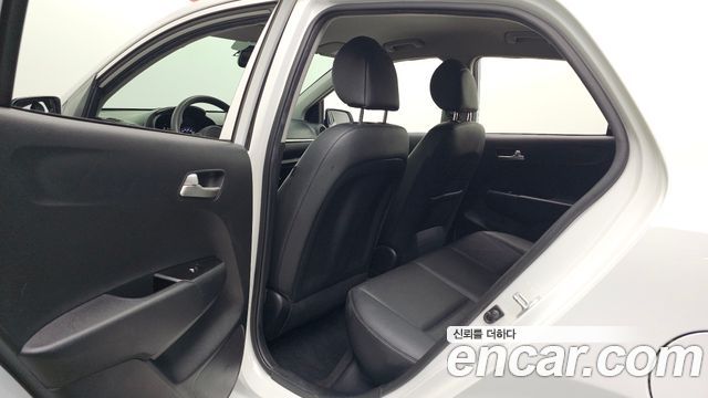 Kia morning 2023 — photo 16