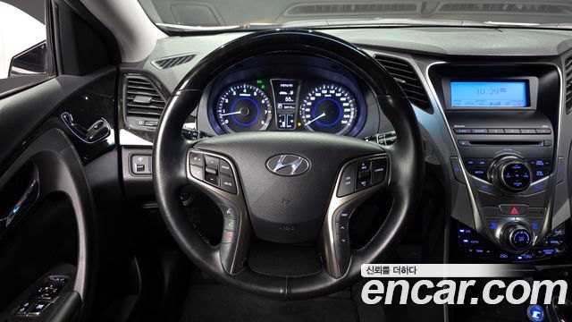 Hyundai Grandeur 2011 — photo 13