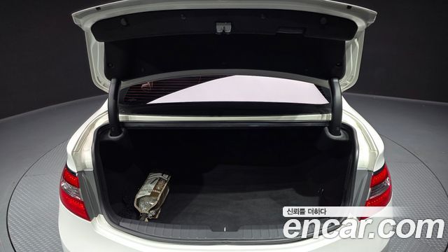 Hyundai Grandeur 2011 — photo 20