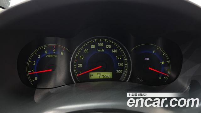 Kia Canival 2010 — photo 8