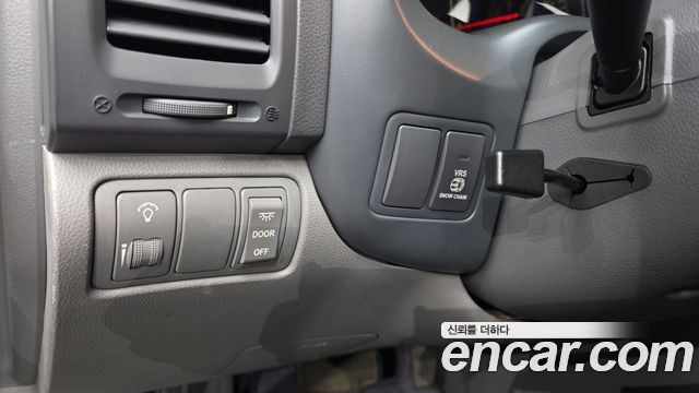 Kia Canival 2010 — photo 13