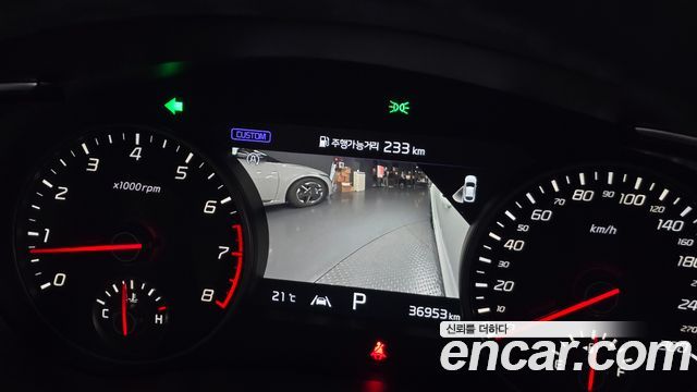 Kia Stinger 2021 — photo 25