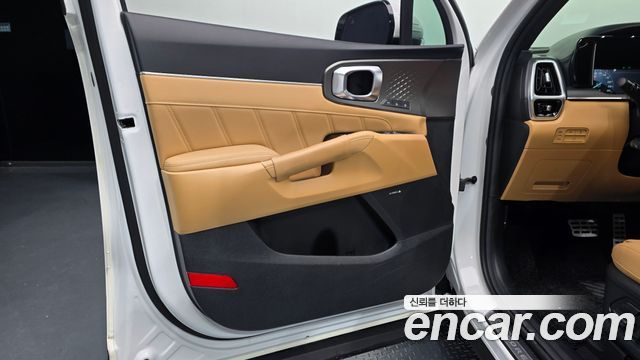Kia Sorento 2023 — photo 14