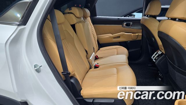 Kia Sorento 2023 — photo 16