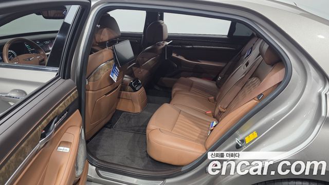 Genesis G90 2019 — photo 11