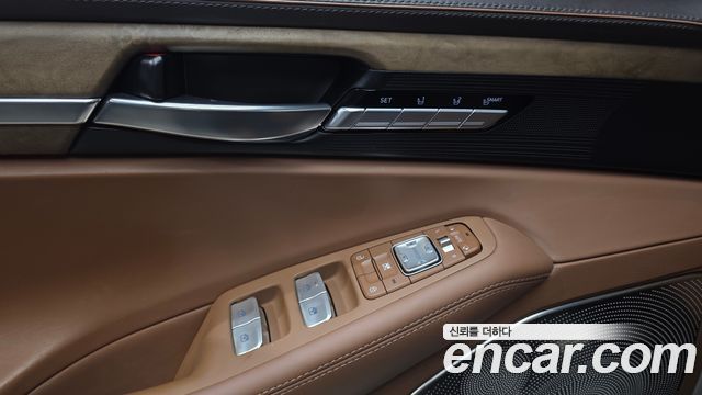 Genesis G90 2019 — photo 12