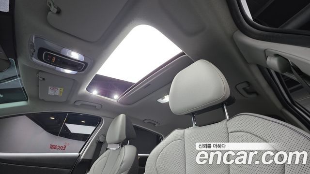 Hyundai AVANTE 2021 — photo 11