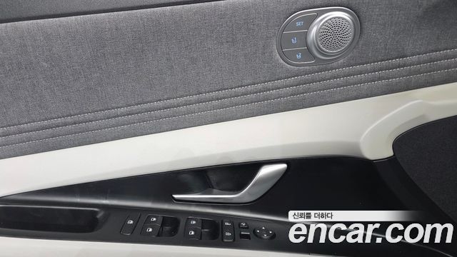 Hyundai AVANTE 2021 — photo 12