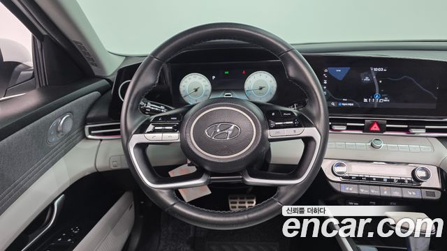 Hyundai AVANTE 2021 — photo 14