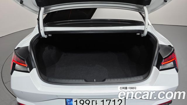 Hyundai AVANTE 2021 — photo 20