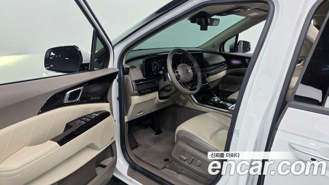 Kia Canival 2021 — photo 13