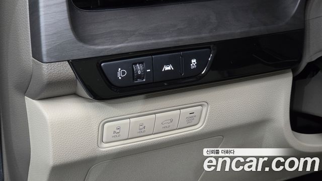 Kia Canival 2021 — photo 25