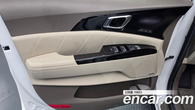 Kia Canival 2021 — photo 14