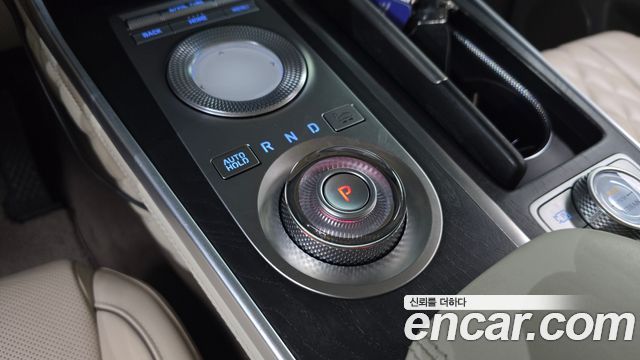 Genesis GV80 2020 — photo 12