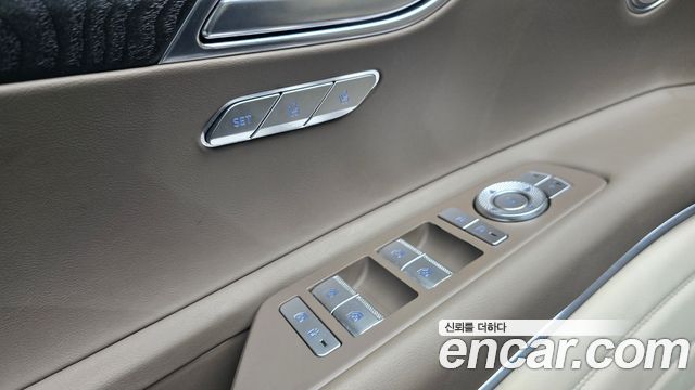 Genesis GV80 2020 — photo 28