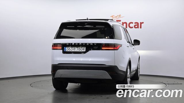 Land Rover Discovery 2022 — photo 4
