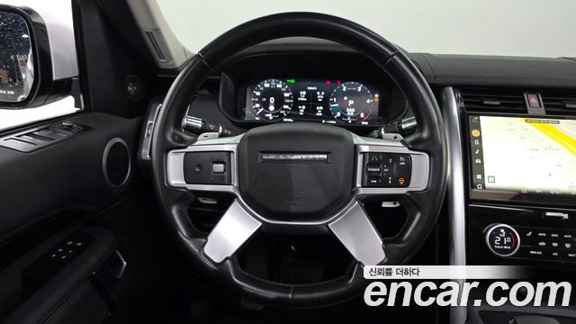 Land Rover Discovery 2022 — photo 13