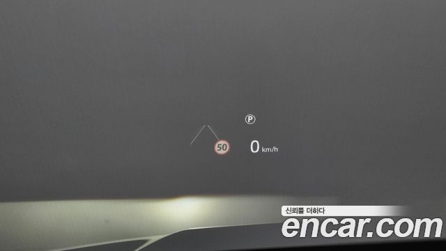 Land Rover Discovery 2022 — photo 19