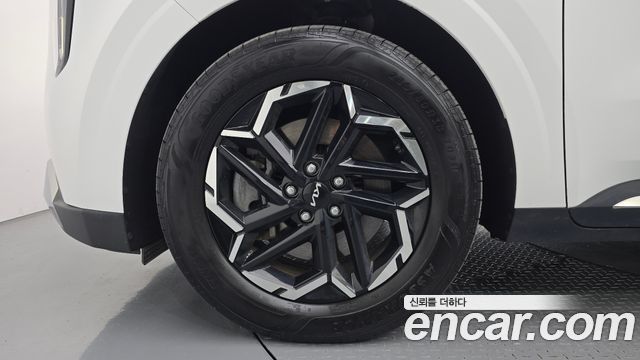 Kia Canival 2025 — photo 5
