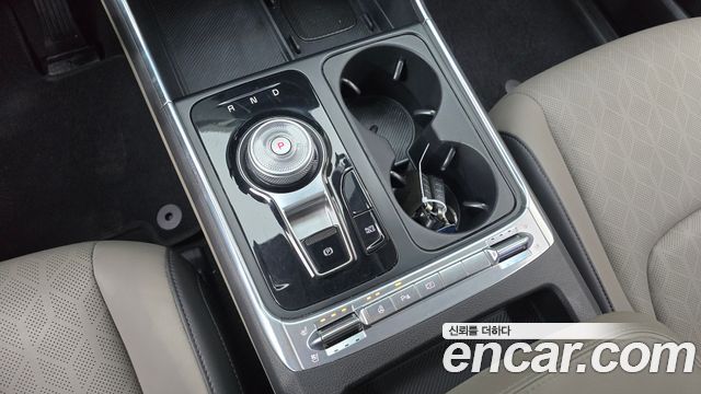 Kia Canival 2025 — photo 9