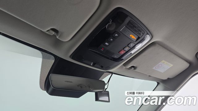 Kia Canival 2025 — photo 18