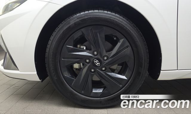 Hyundai AVANTE 2023 — photo 5