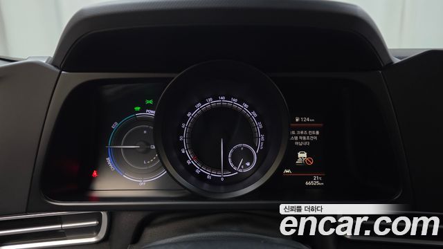 Hyundai AVANTE 2023 — photo 11